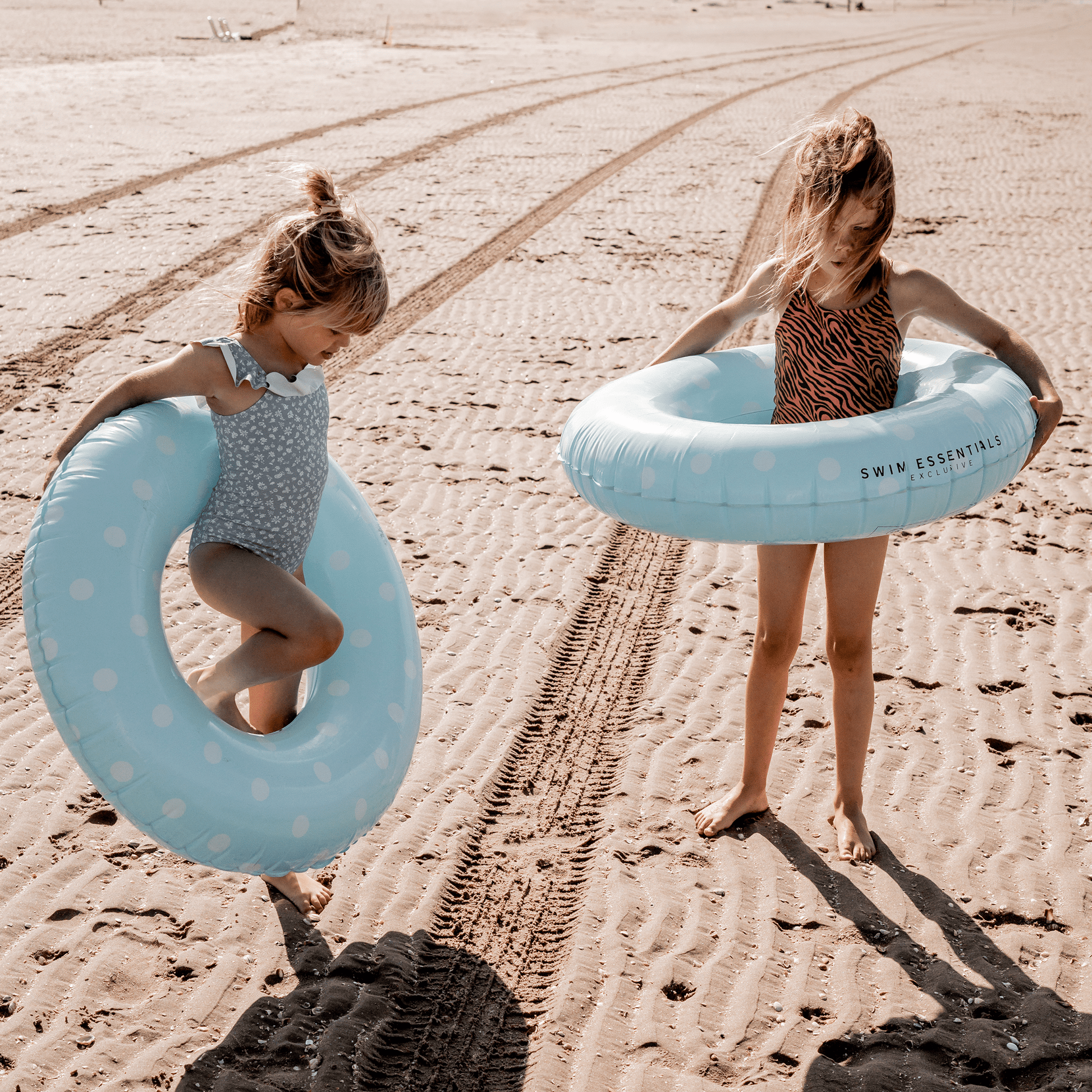 swimring-dots-95cm-swim-essentials-2