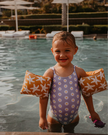 Safety tips when you child can not fully swim yet